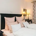 4 Star In Holiday home