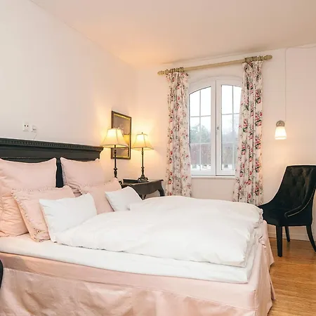 4 Star In * Skanderborg
