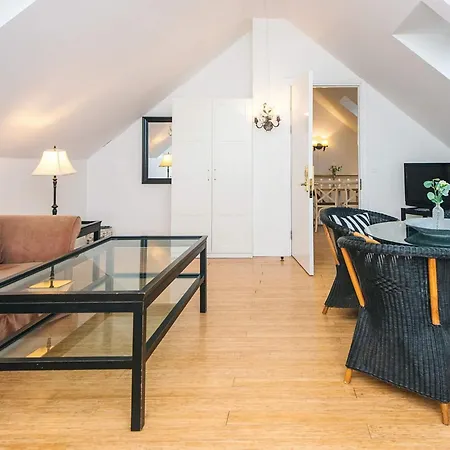 4 Star In * Skanderborg