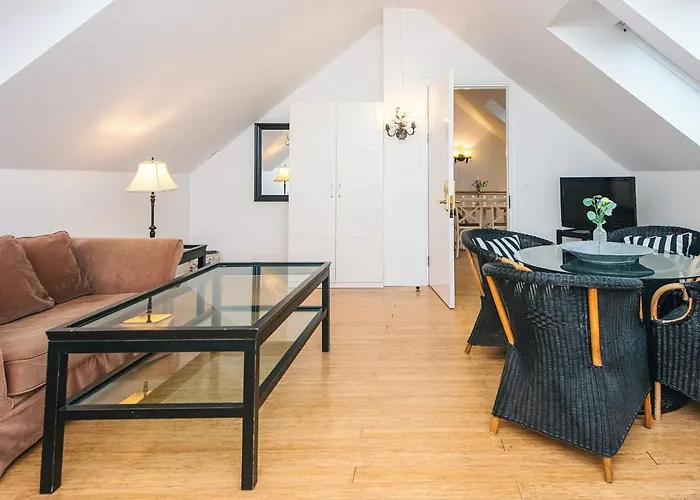 4 Star In * Skanderborg